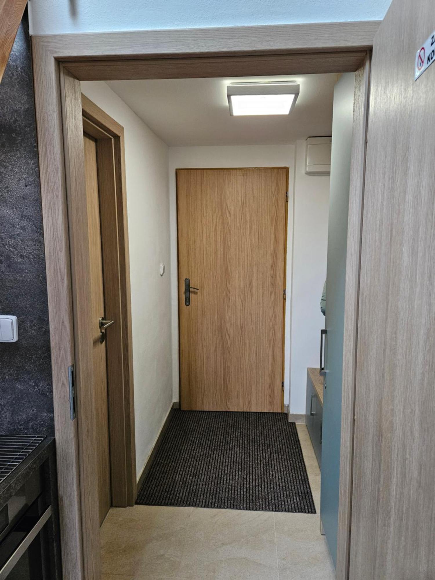Lipa, Apartment *